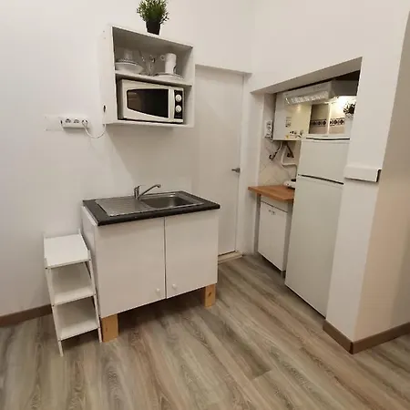 Party Zone Hostal *