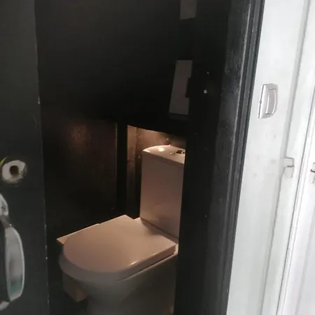 Party Zone Hostel