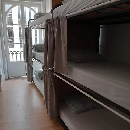 Hostal Party Zone Lisboa