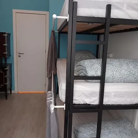 Hostel Party Zone