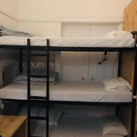 Hostal Party Zone