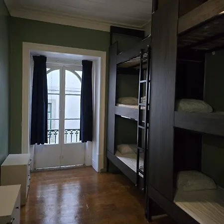 Hostal Party Zone Lisboa