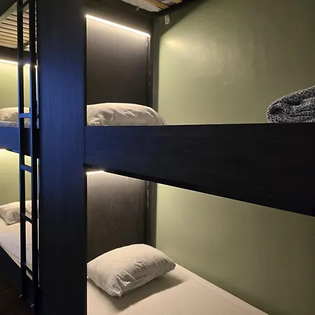 Hostal Party Zone