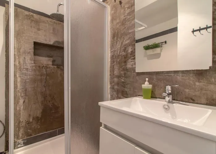 Party Zone Хостел *